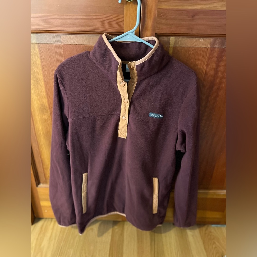 Women’s fleece pullover